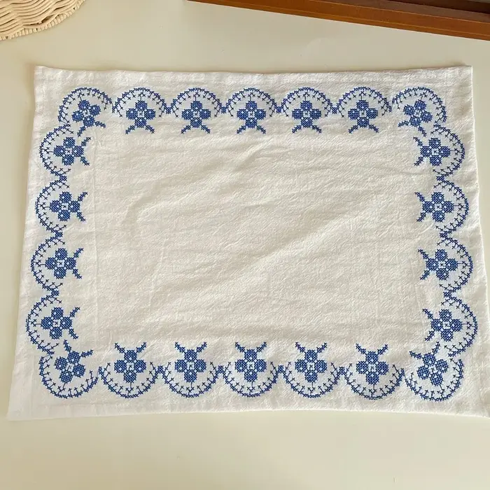 Napperons en pur coton rétro broderie tapis de repas 29*37 cm carré