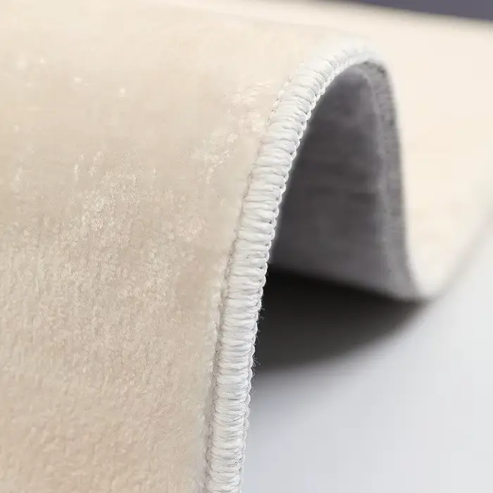 Tapis de luxe léger pour chambre à coucher