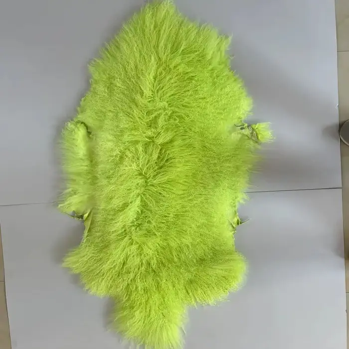 Peau d'agneau tibétaine bouclée pour chambre à coucher