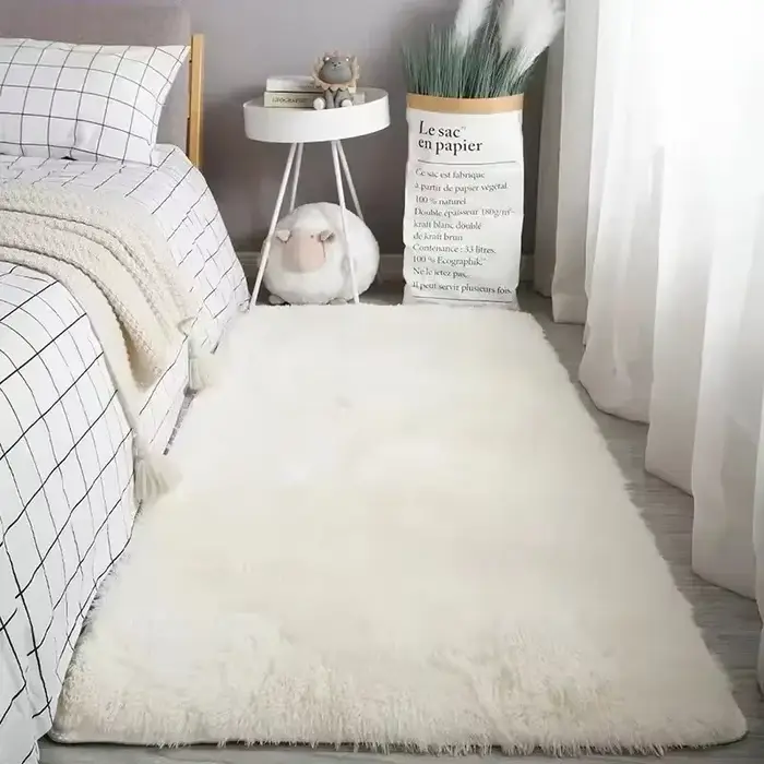 Tapis moelleux en peau de mouton blanc crème, en laine de soie, pour décoration de chambre à coucher