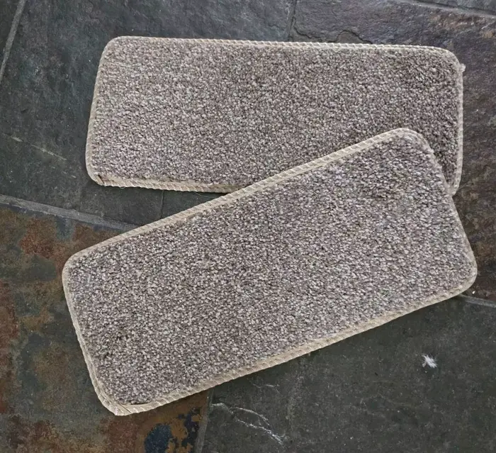 2 pièces tapis étape