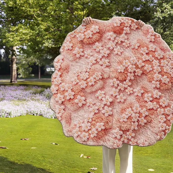 Tapis en peluche épais de forme irrégulière pour la décoration de chambre à coucher