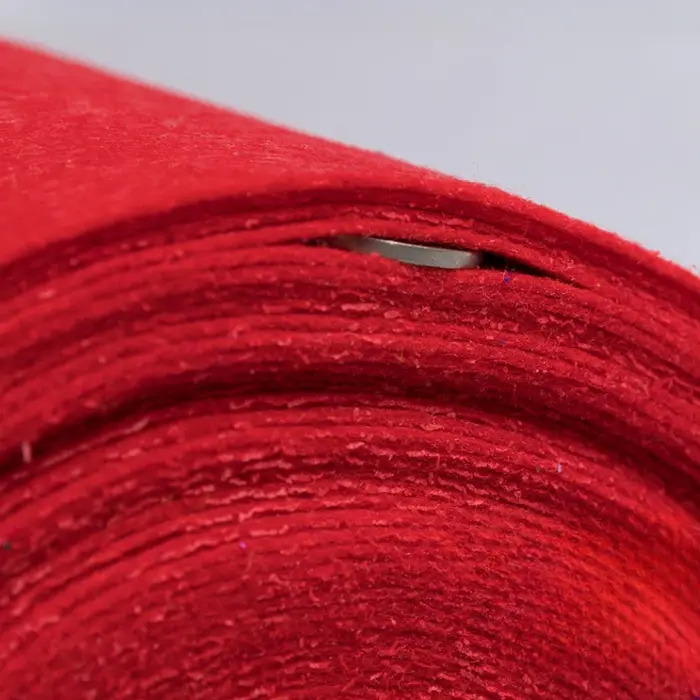 Tapis rouge jetable pour coureurs d'allée