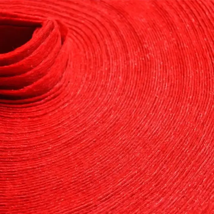 Tapis rouge épais pour allée de mariage