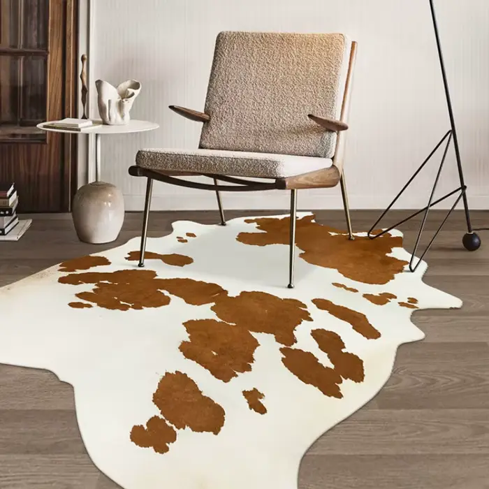 Tapis irrégulier en Faux peau de vache