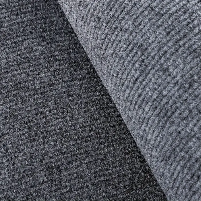 Tapis auto-adhésif pour salon