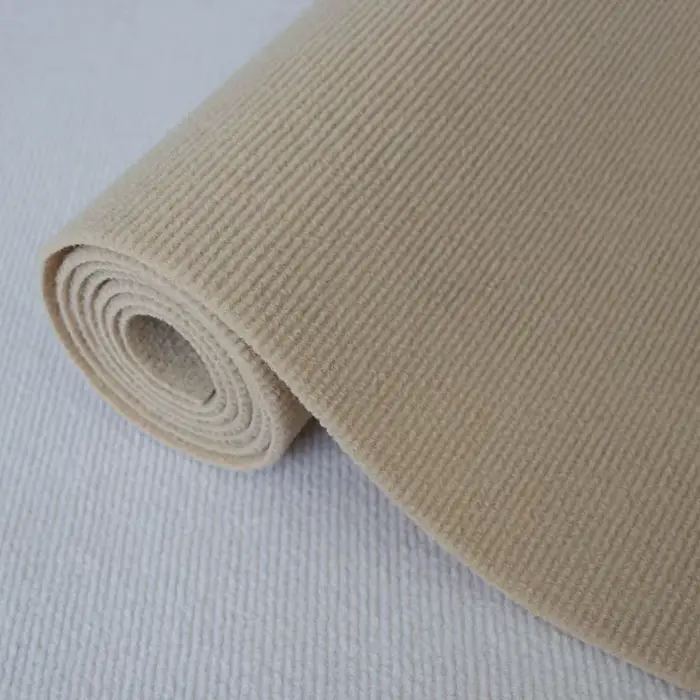 Tapis de salon couleur crème