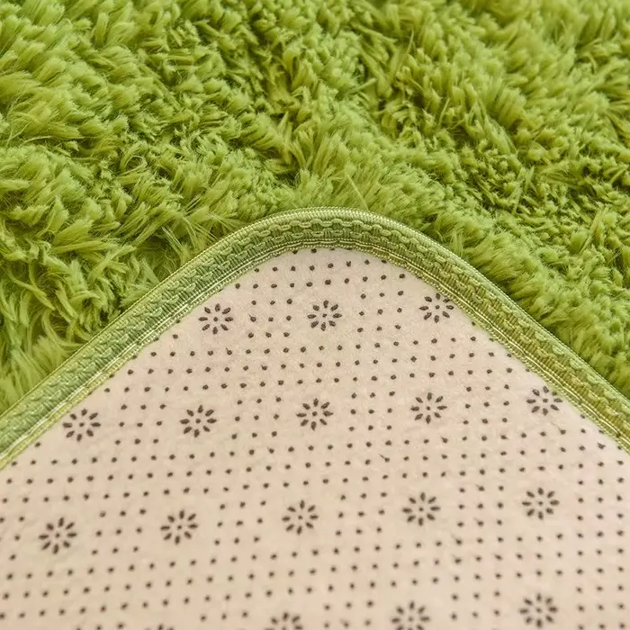 Tapis en peluche pour salon