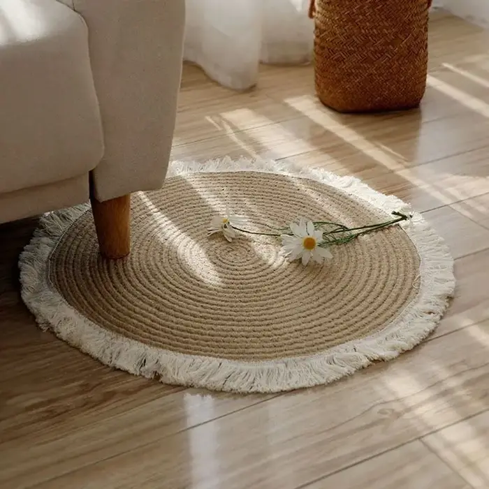Tapis circulaire japonais tissé à la main avec pompons