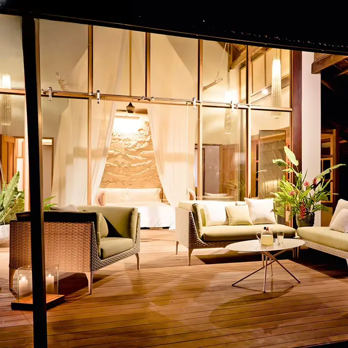 Mobilier d'extérieur canapé en rotin combinaison salon