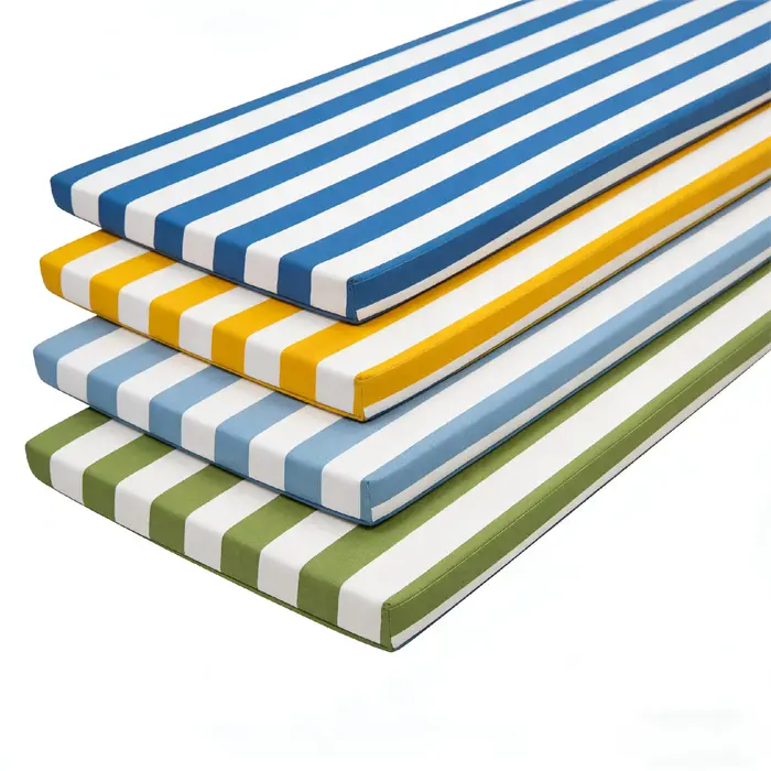 Coussin décoratif rayé imperméable pour extérieur