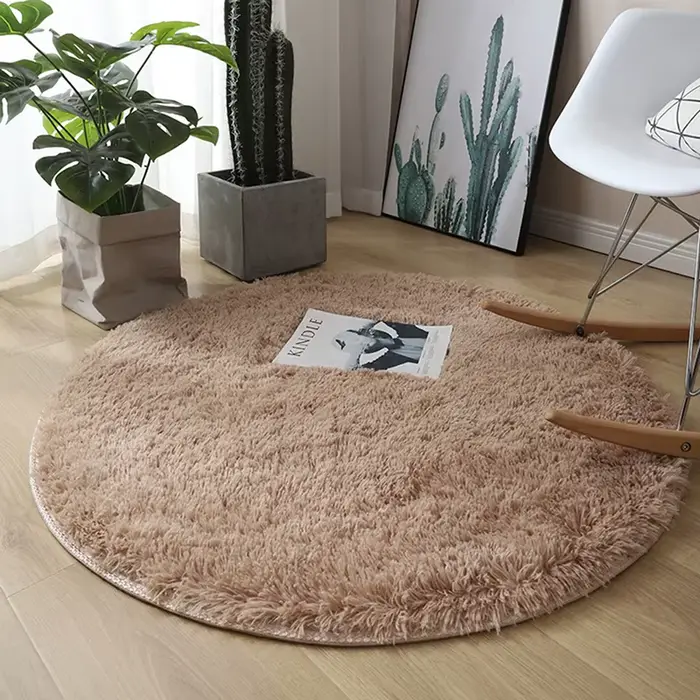 Tapis rond en laine pelucheuse