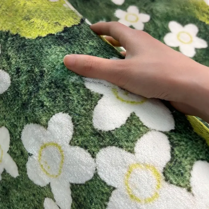 Tapis en peluche épais de forme irrégulière pour la décoration de chambre à coucher