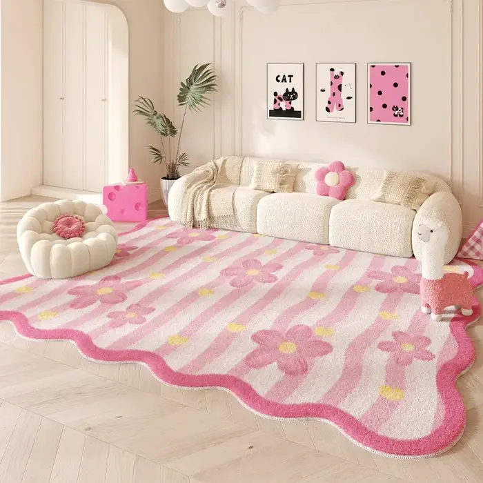 Tapis rose à grande surface pour salon