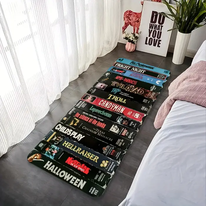Tapis thème film d'horreur avec titres de films emblématiques
