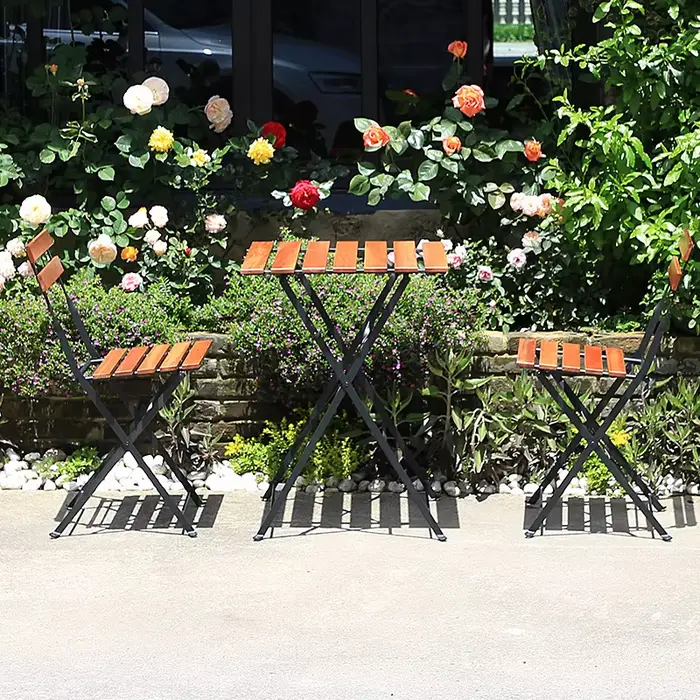 Tables basses pliantes en bois massif