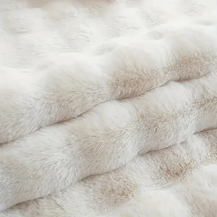 Tapis ovale en peluche doux