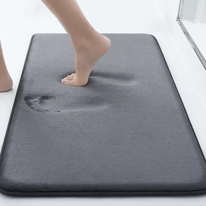 Tapis de sol épais en flanelle absorbante de couleur unie pour salle de bain, tapis d'entrée antidér