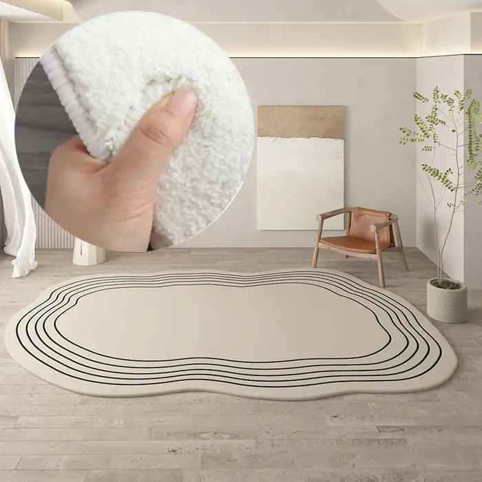 Tapis rond irrégulier en peluche