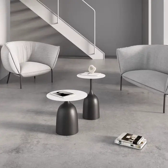 Table d'appoint ronde, design minimaliste