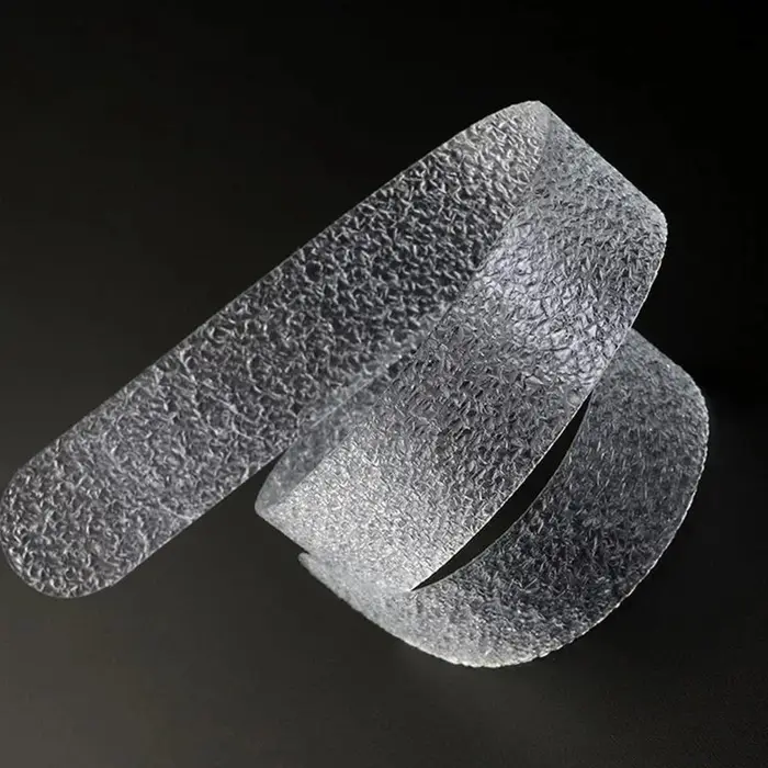 Bandes antidérapantes, tapis de baignoire et de douche