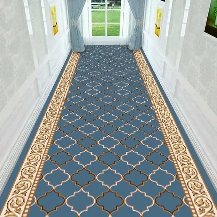 Tapis de couloir long européen