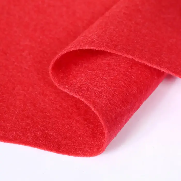 Tapis rouge antidérapant