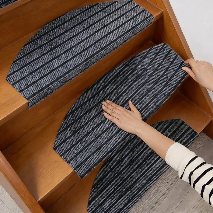 Tapis d'escalier auto-adhésifs antidérapants, absorbants l'eau, silencieux, semi-circulaires, protection du sol
