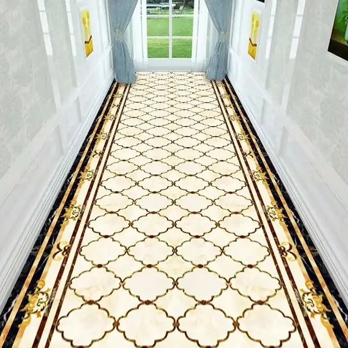 Tapis de couloir long européen