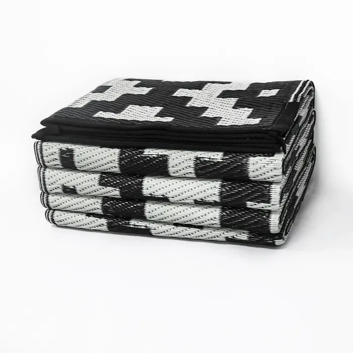 Grand Tapis Pliable et Réversible en Paille Plastique
