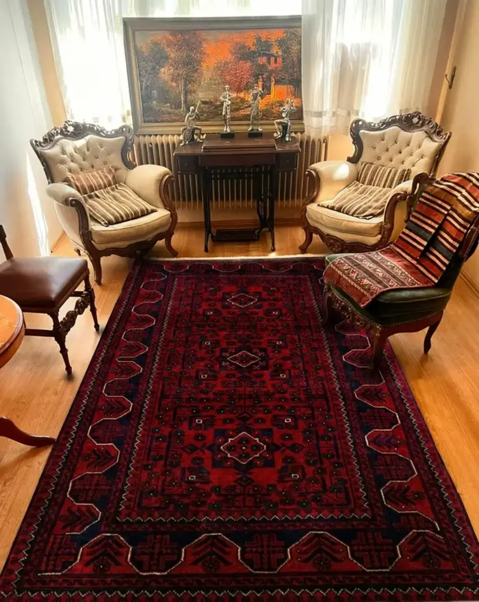 Tapis afghan bohème rouge foncé