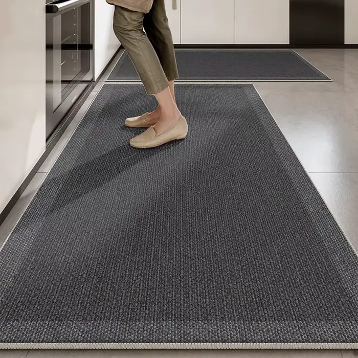 Tapis de sol pour cuisine gris foncé
