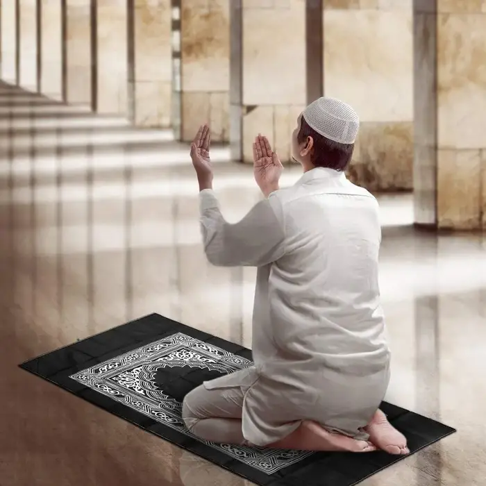 Tapis de prière en polyester portable