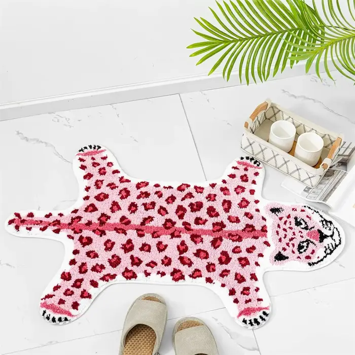 Tapis VIKAMA, un tapis puissant et imposant en forme de tigre