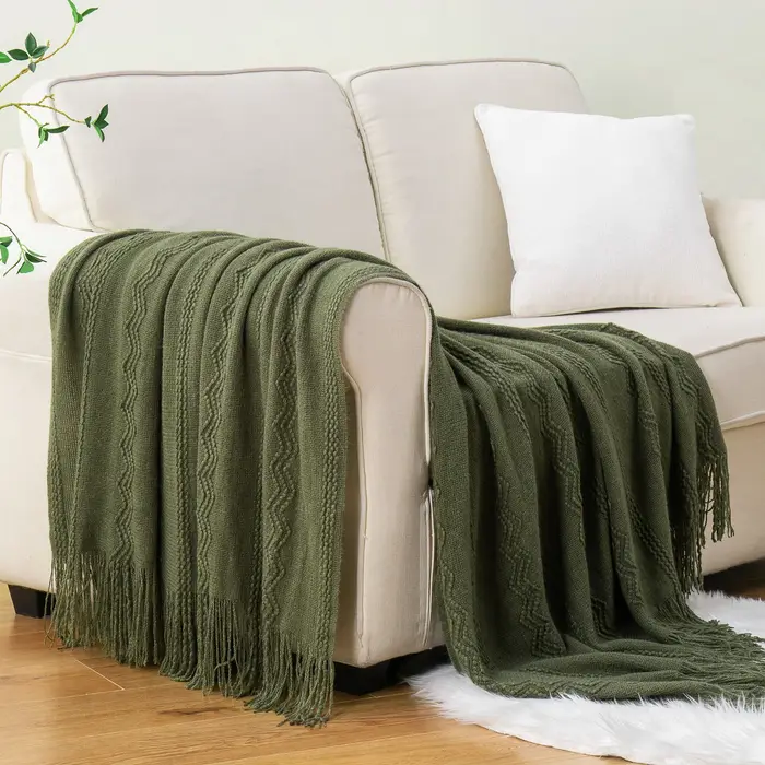 Couverture Battilo vert olive pour lit et canapé