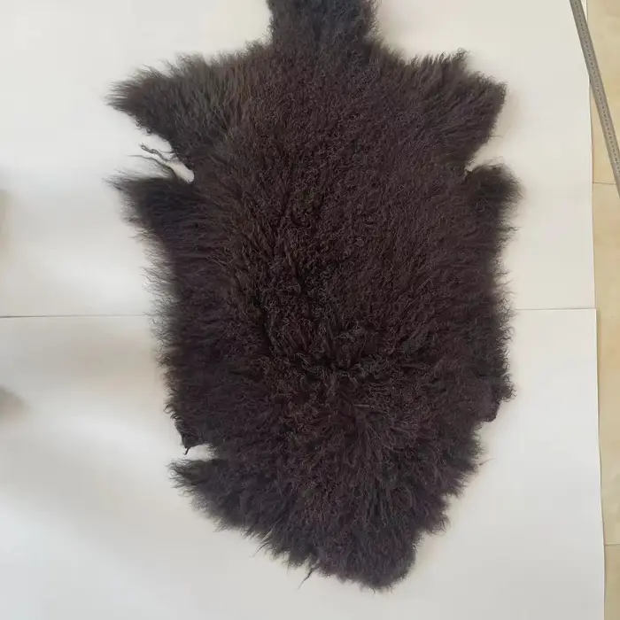Peau d'agneau tibétaine bouclée pour chambre à coucher