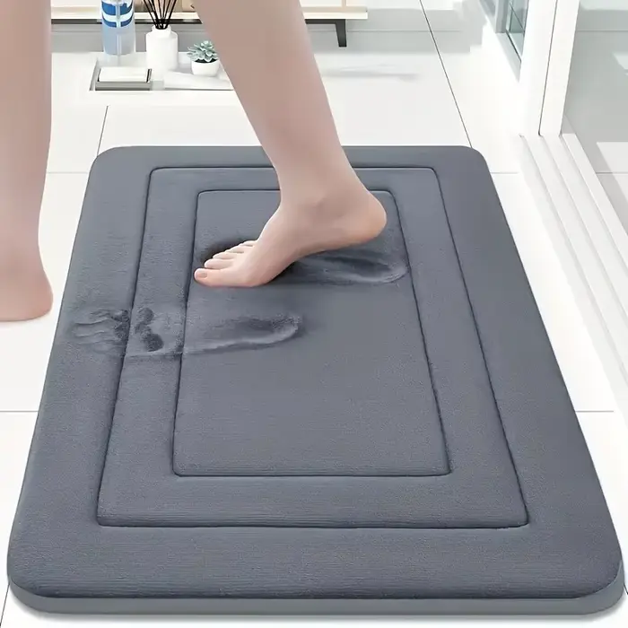 1 tapis de bain absorbant et antidérapant. | Coussin sur pied confortable pour salon