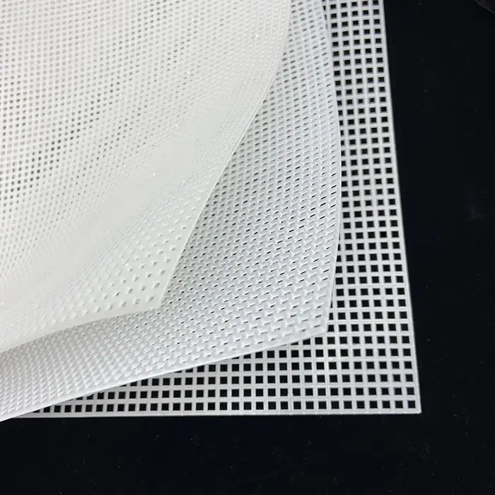 Crochet de fil de tapis de sac en tissu de maille en plastique