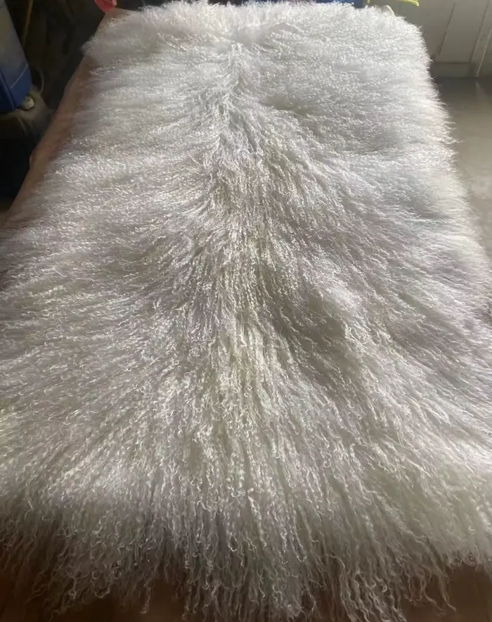 Tapis en fourrure de mouton de Mongolie naturelle en gros