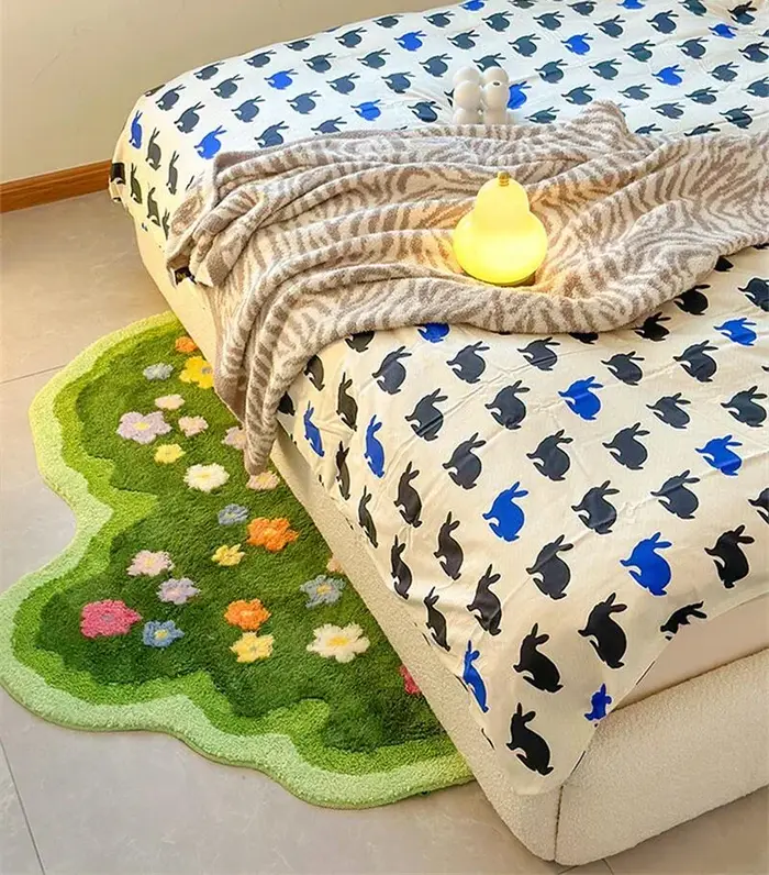 Tapis touffeté à fleurs