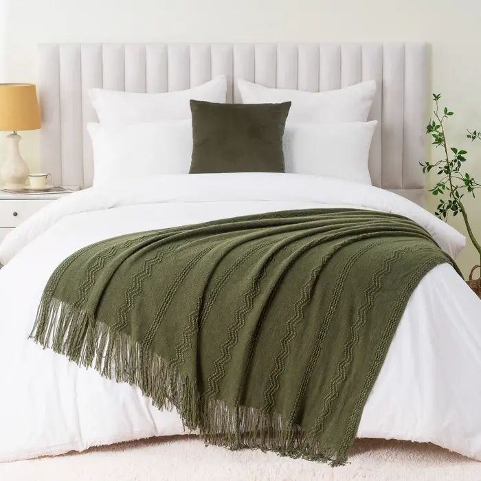Couverture Battilo vert olive pour lit et canapé