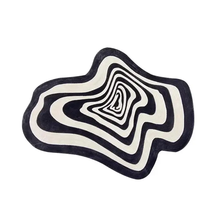 Tapis à rayures noires et blanches pour salon