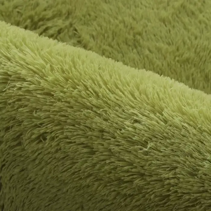 Tapis vert teinture par nouage